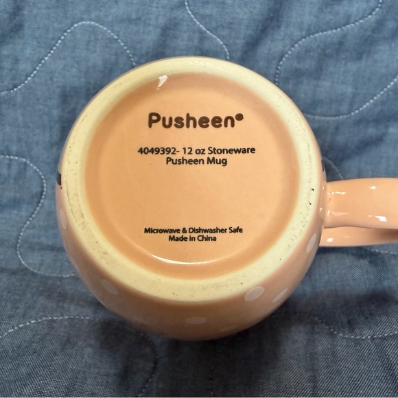 Pusheen Mug Pink Polka Dot - Picture 3 of 4